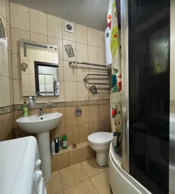 Квартира, 3-кімн., Харьков, 520м/р, Валентиновская