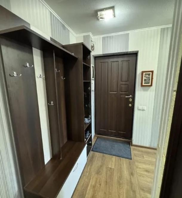 Квартира, 3-кімн., Харьков, 520м/р, Валентиновская