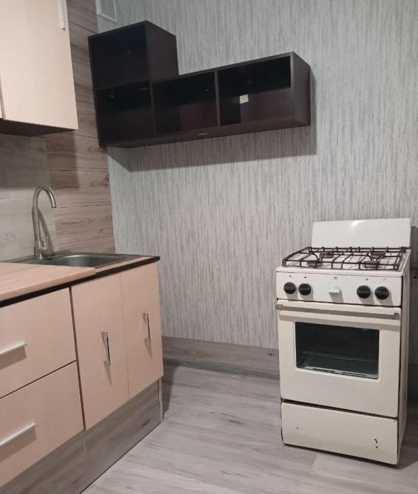 Квартира, 2-кімн., Харьков, 608м/р, Гвардейцев Широнинцев