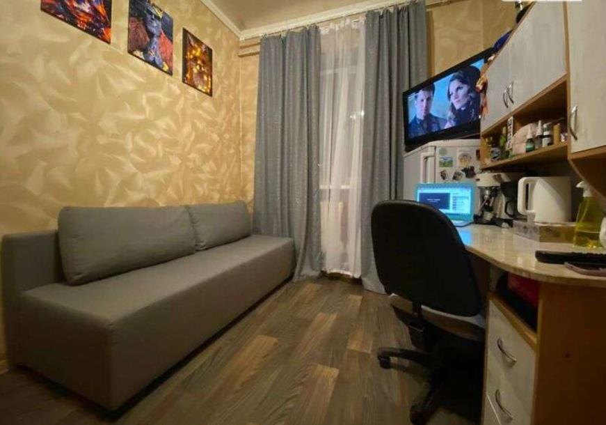 Купить гостинка, Харьков, ОСНОВА, Машинистов