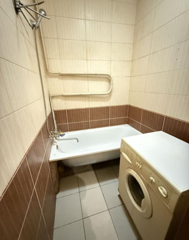 Квартира, 3-кімн., Харьков, Новые Дома, Коммунальный пр-д