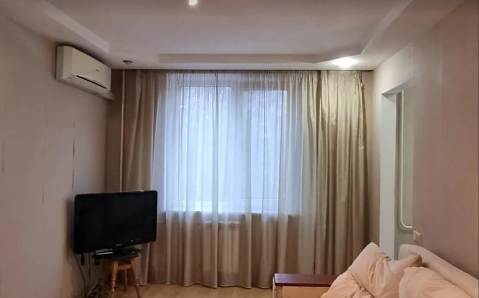 Квартира, 3-кімн., Харьков, Алексеевка, Людвига Свободы пр.