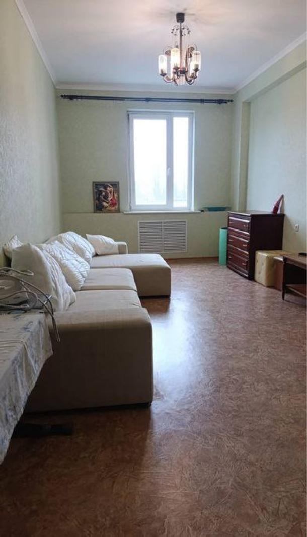 Квартира, 2-кімн., Харьков, ХТЗ, Александровский пр.