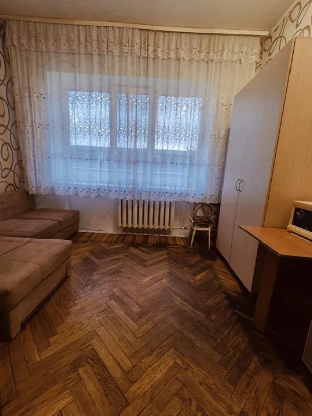 Гостинка, Харьков, Спортивная метро, Добровольцев (Молодой Гвардии)