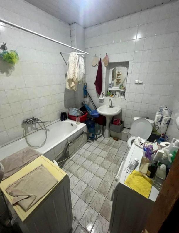 Квартира, 3-кімн., Харьков, Госпром, Независимости пр. (Правды пр.)