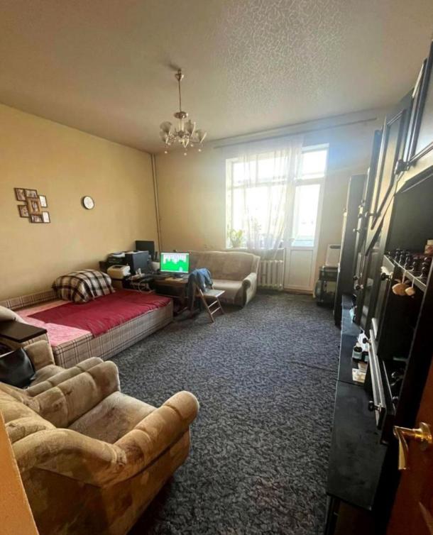 Квартира, 3-кімн., Харьков, Госпром, Независимости пр. (Правды пр.)