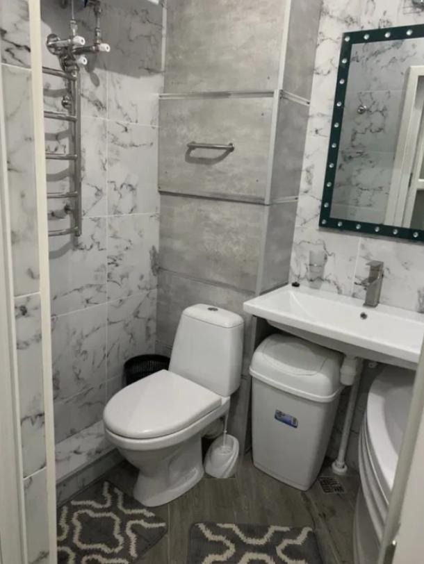 Квартира, 4-кімн., Харьков, Алексеевка, Ахсарова