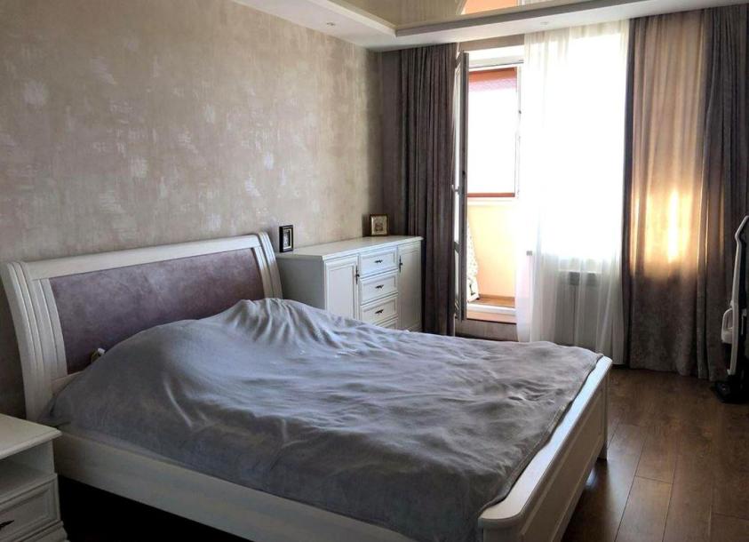 Квартира, 3-кімн., Харьков, 520м/р, Академика Павлова пер.