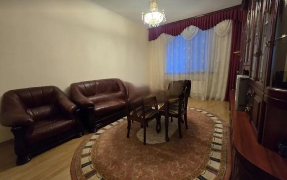 Квартира, 3-кімн., Харьков, Нагорный, Студенческая