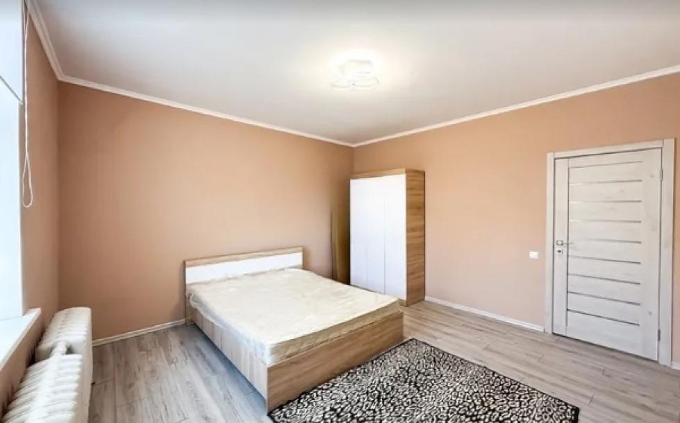 Квартира, 2-кімн., Харьков, Нагорный, Куликовская (Мельникова)