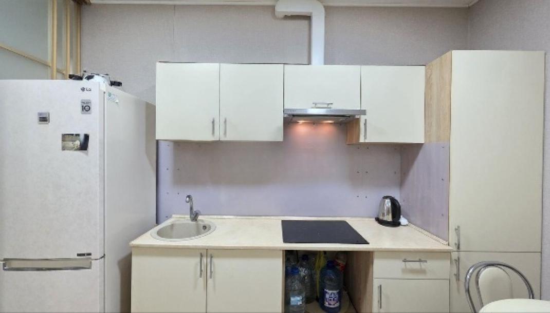 Квартира, 1-кімн., Харьков, ХТЗ, Индустриальный просп. (Фрунзе проспект)