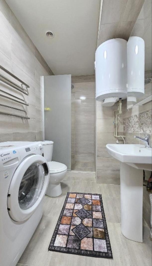 Квартира, 1-кімн., Харьков, ХТЗ, Индустриальный просп. (Фрунзе проспект)