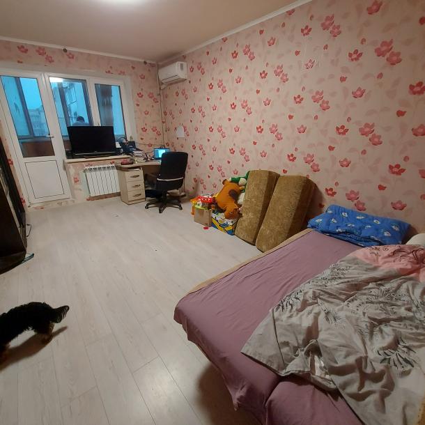 Квартира, 2-кімн., Харьков, Песочин, Европейская ул.