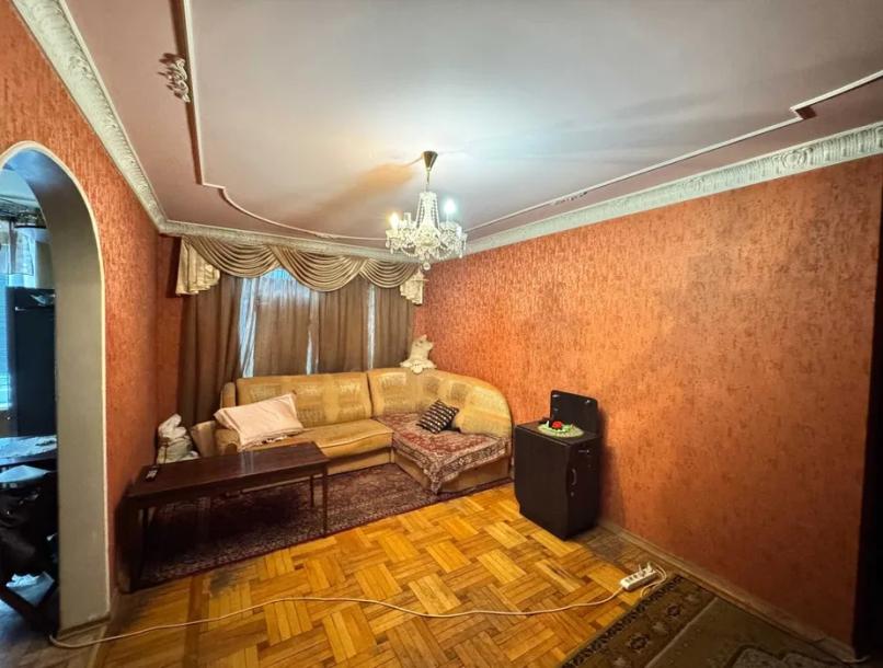 Квартира, 3-кімн., Харьков, Гагарина метро , Аэрокосмический просп. (Гагарина проспект)