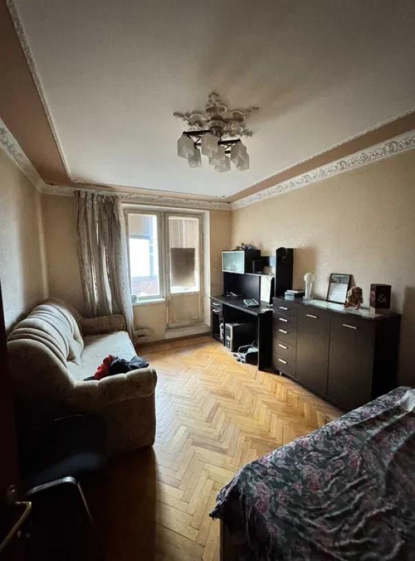 Квартира, 3-кімн., Харьков, Гагарина метро , Аэрокосмический просп. (Гагарина проспект)