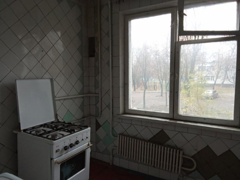 Квартира, 3-кімн., Харьков, 602м/р, Амосова