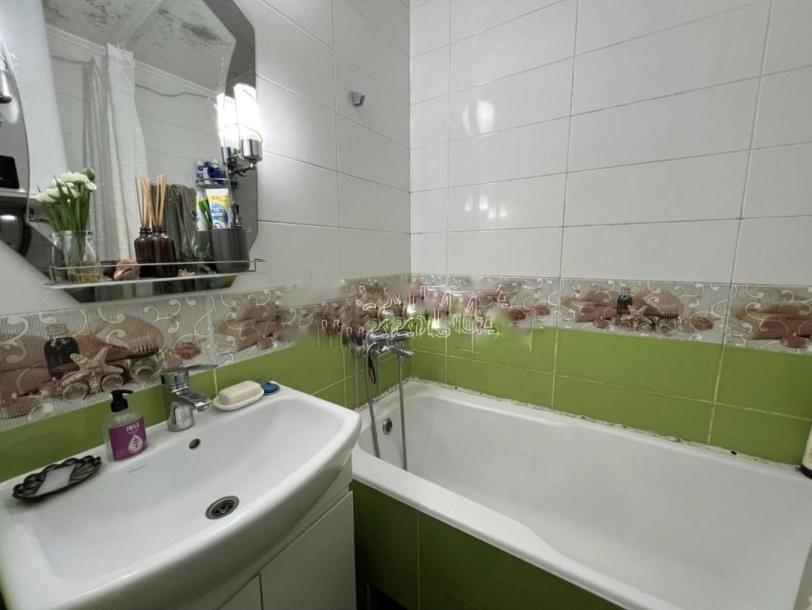 Квартира, 2-кімн., Харьков, Залютино, Борзенко