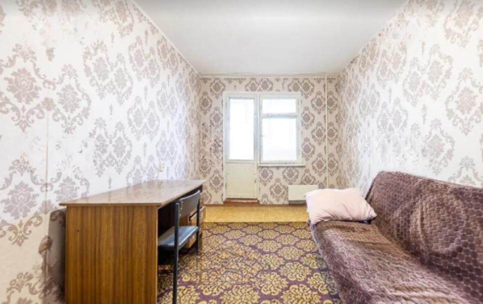 Квартира, 3-кімн., Харьков, Алексеевка, Ахсарова