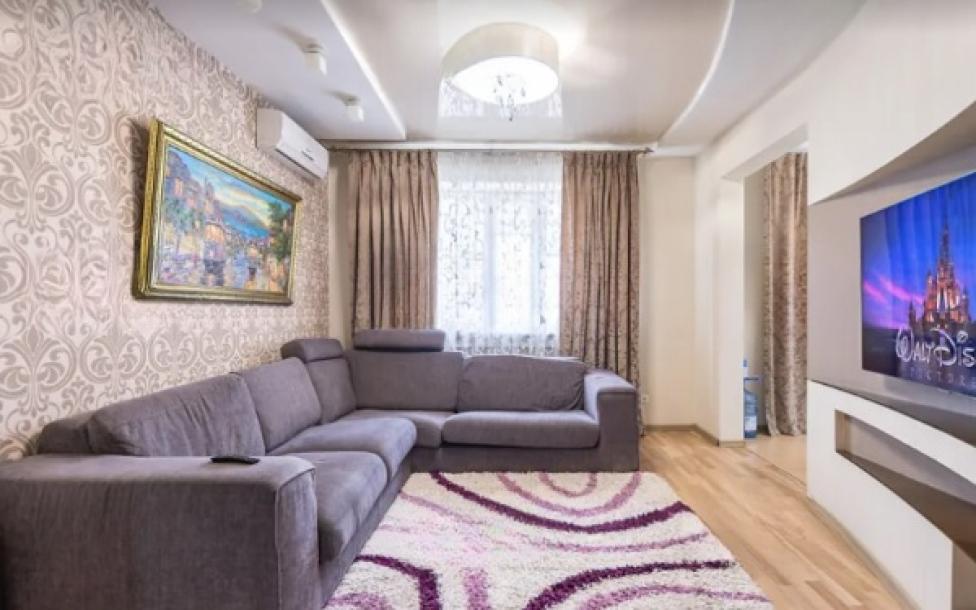 Квартира, 3-кімн., Харьков, Масельского метро, Героев Харькова пр-т