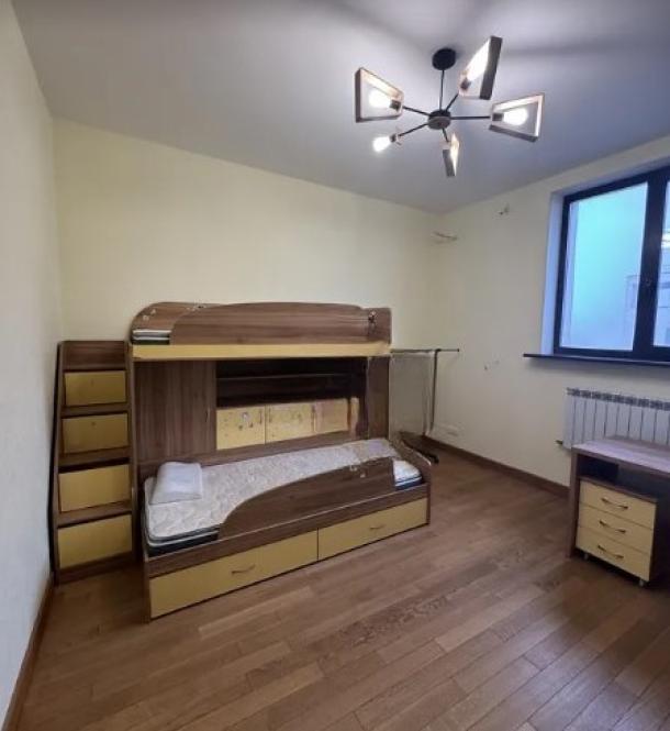 Квартира, 5-кімн., Харьков, Нагорный, Алчевских