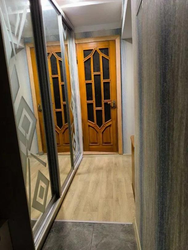 Квартира, 3-кімн., Харьков, Павлово Поле, 23 Августа