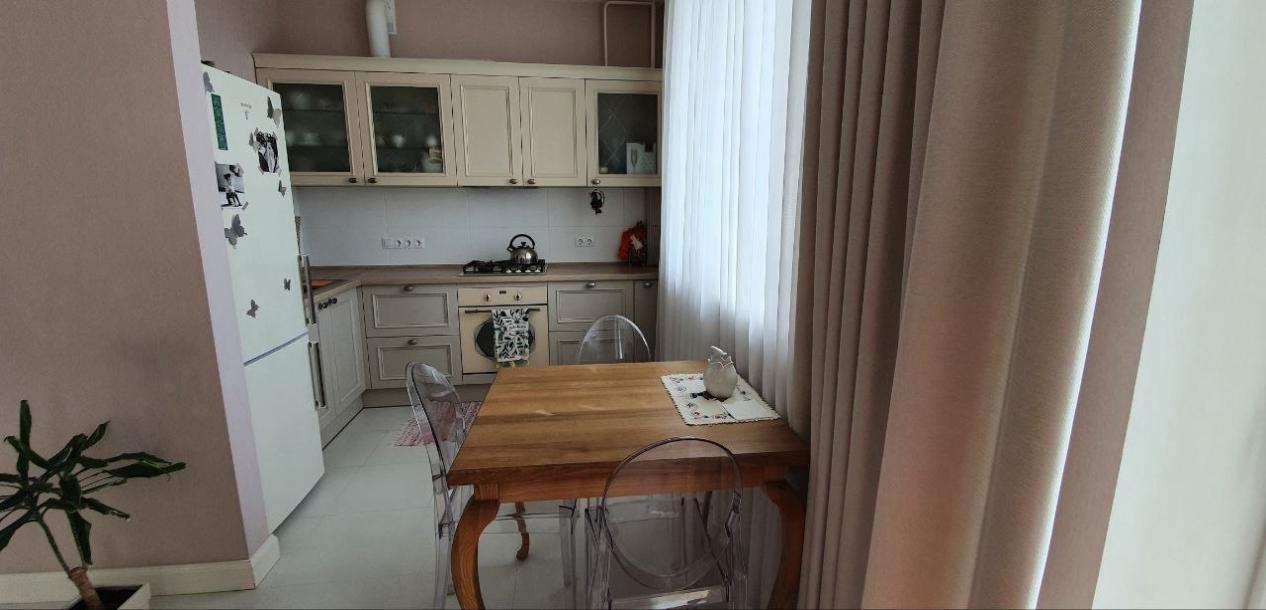 Квартира, 1-кімн., Харьков, Защитников Украины метро, Героев Харькова пр-т