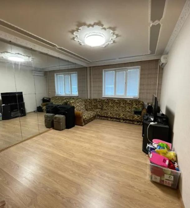 Квартира, 4-кімн., Харьков, 625м/р, Салтовское шоссе