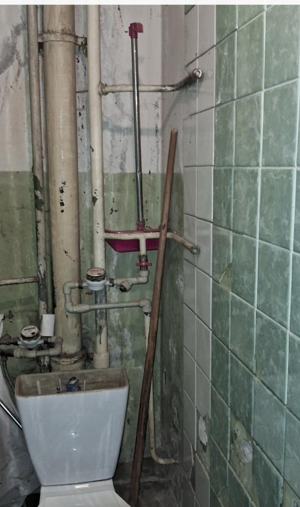 Квартира, 3-кімн., Харьков, 1 Северная Салтовка, Гвардейцев Широнинцев