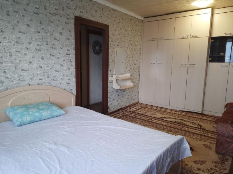 Квартира, 1-кімн., Харьков, Павлово Поле, 23 Августа