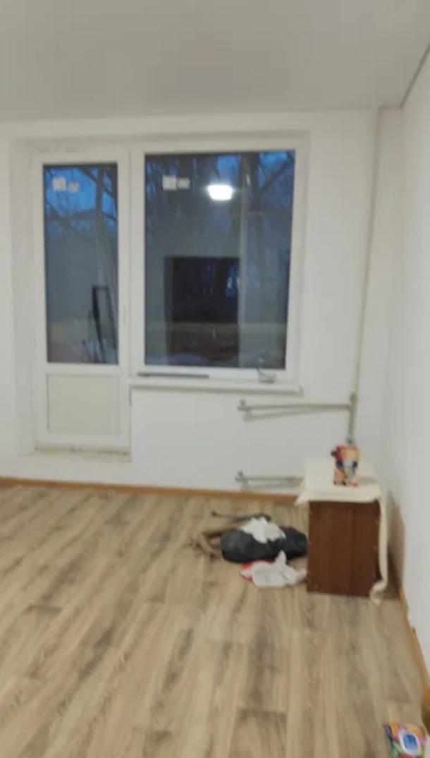 Квартира, 3-кімн., Харьков, 626м/р, Единства (Краснодарская)