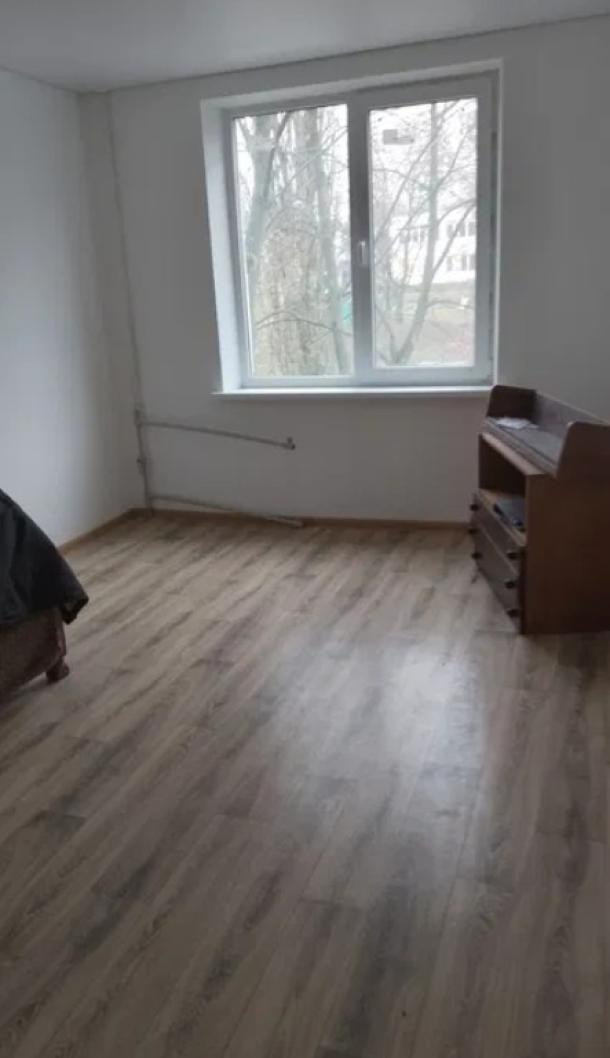 Квартира, 3-кімн., Харьков, 626м/р, Единства (Краснодарская)