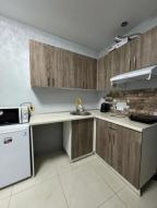 гостинка, Харьков, Центральный рынок метро, Ярославская