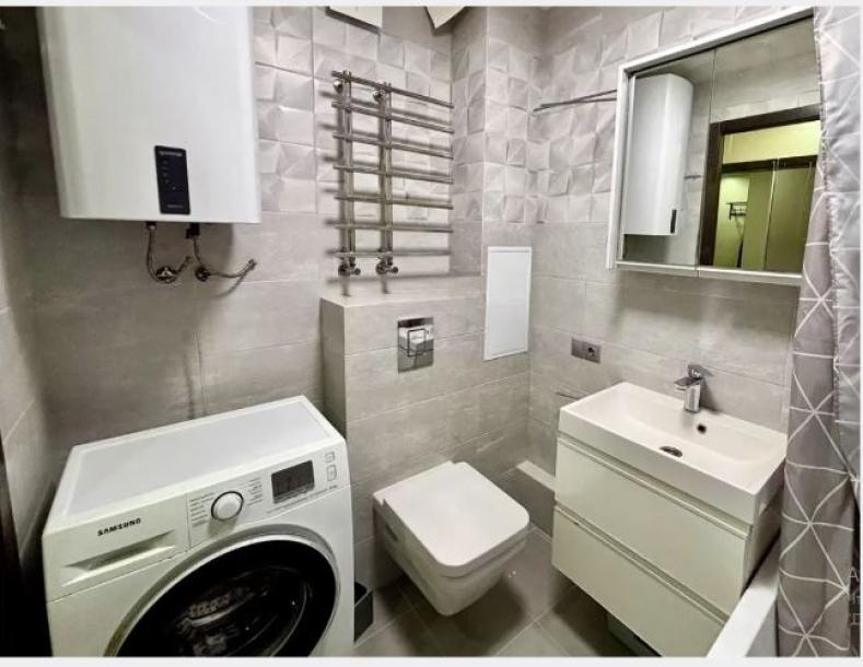 Квартира, 2-кімн., Харьков, 522м/р, Непокоренных (Героев Труда)