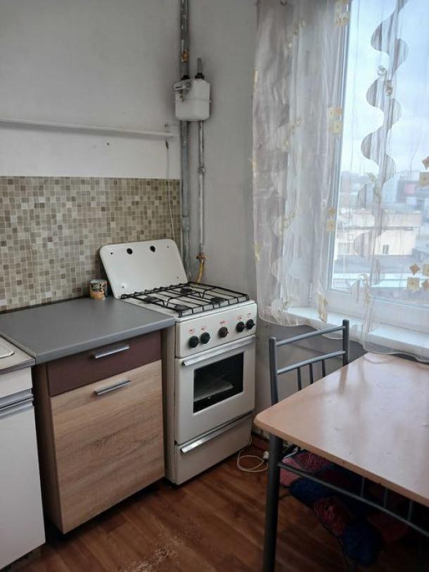 Квартира, 2-кімн., Харьков, 522м/р, Непокоренных (Героев Труда)