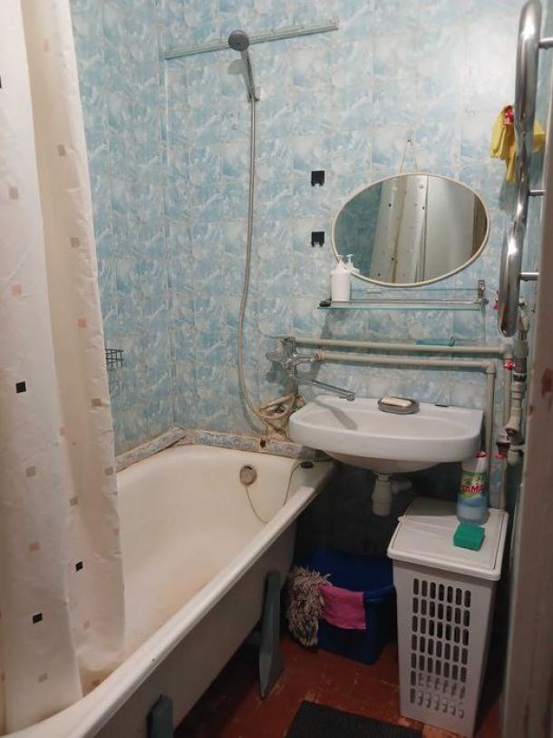 Квартира, 2-кімн., Харьков, 522м/р, Непокоренных (Героев Труда)