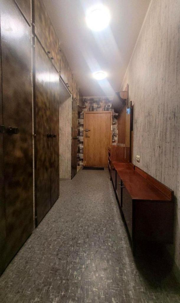 Квартира, 3-кімн., Харьков, 520м/р, Гвардейцев Широнинцев