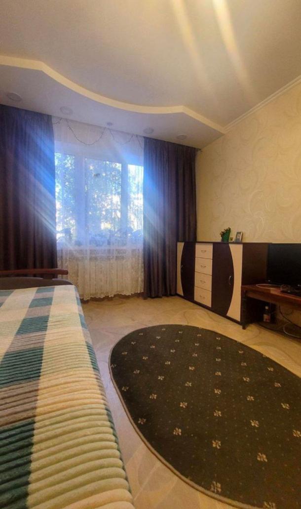 Квартира, 3-кімн., Харьков, 520м/р, Гвардейцев Широнинцев