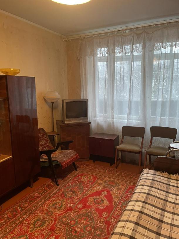 Квартира, 3-кімн., Харьков, 533м/р, Тракторостроителей просп.