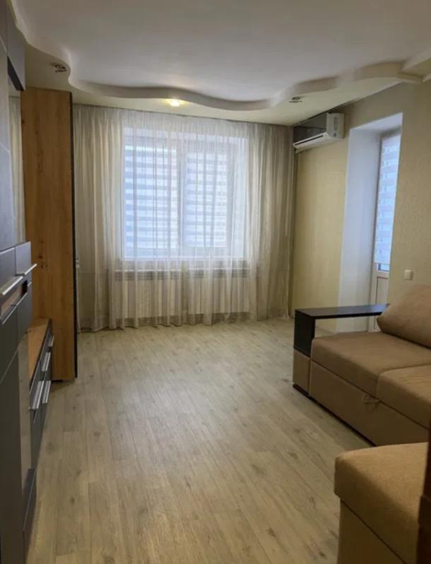 Квартира, 2-кімн., Харьков, Завод Шевченко, Академика Богомольца