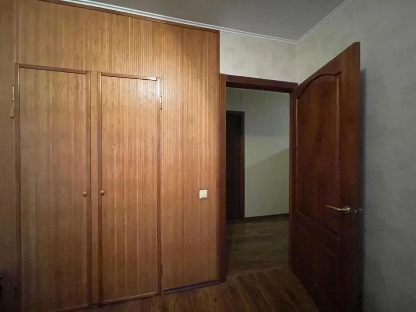 Квартира, 3-кімн., Харьков, Павлово Поле, Стражей Неба (Тобольская)