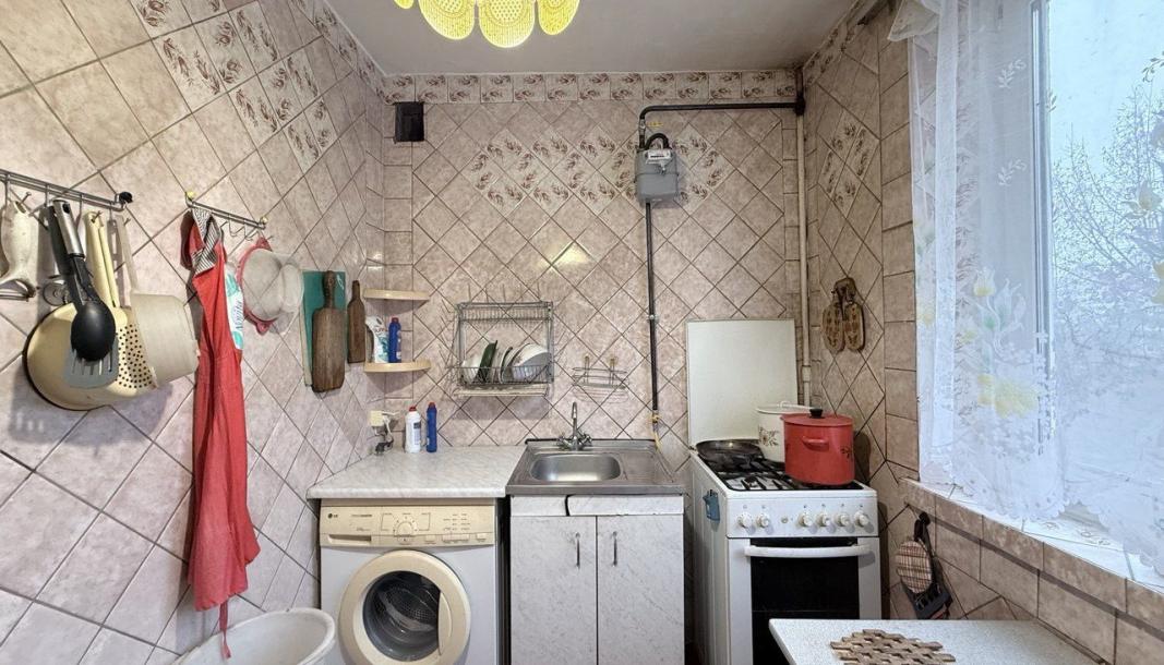 Квартира, 3-кімн., Харьков, Горизонт, Героев Харькова пр-т