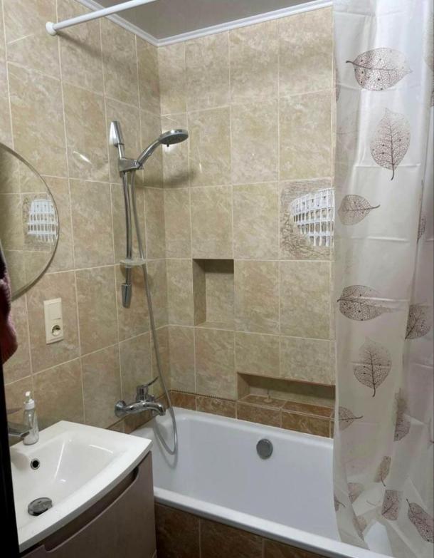 Квартира, 2-кімн., Харьков, Гагарина метро , Гимназическая наб. (Красношкольная набережная)