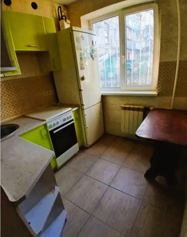 Квартира, 2-кімн., Харьков, 603м/р, Тракторостроителей просп.