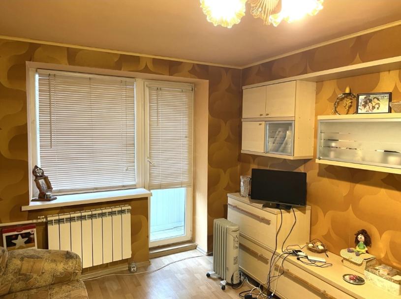 Квартира, 2-кімн., Харьков, Павлово Поле, Александра Олеся (Есенина)