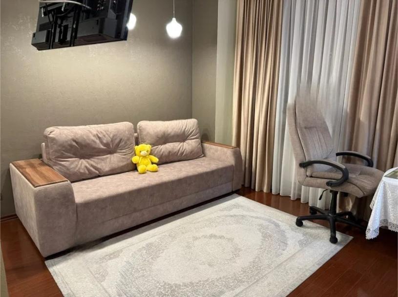 Квартира, 3-кімн., Харьков, ХТЗ, Библика