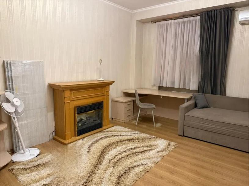 Квартира, 3-кімн., Харьков, ХТЗ, Библика