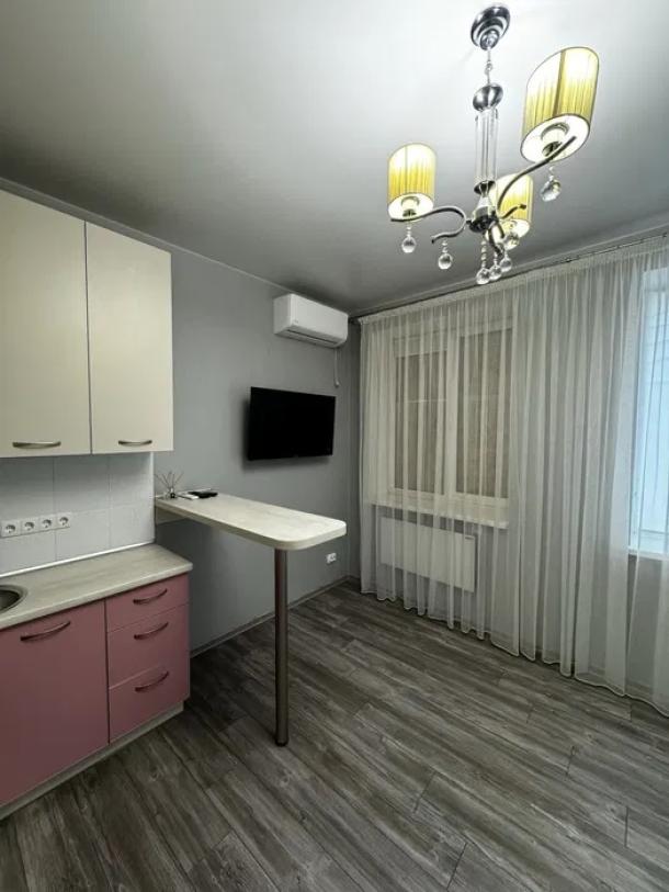 Гостинка, Харьков, Старая Салтовка, Салтовское шоссе