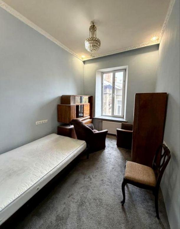 Квартира, 2-кімн., Харьков, Южный Вокзал, Конторская (Краснооктябрьская)