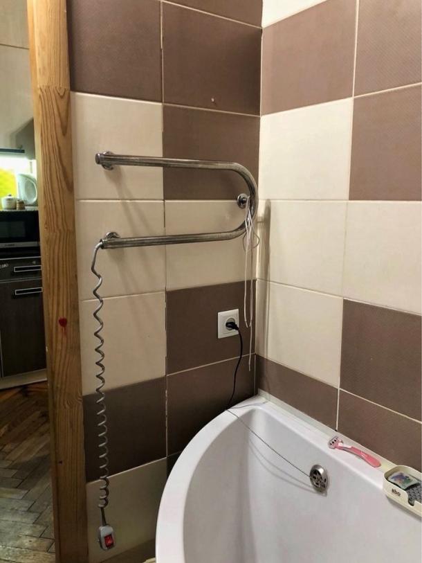 Гостинка, Харьков, Защитников Украины метро, Добровольцев (Молодой Гвардии)