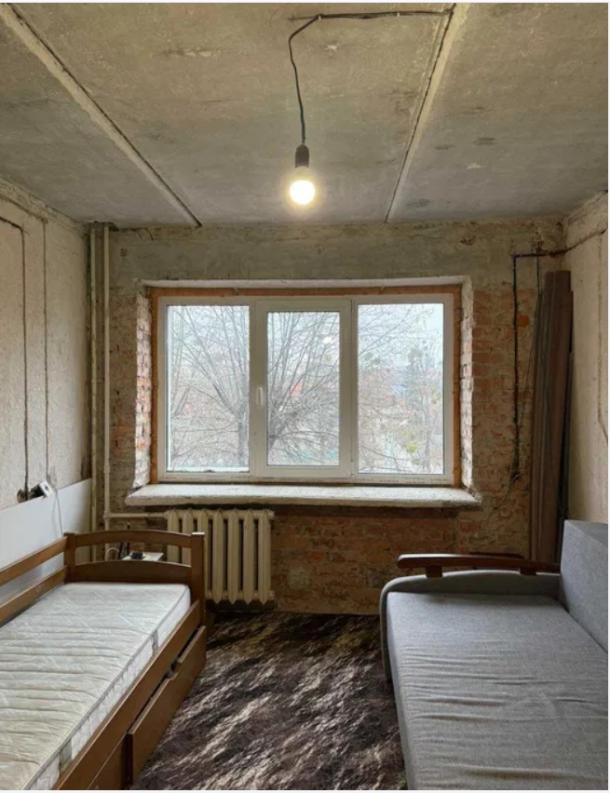 Квартира, 3-кімн., Харьков, Алексеевка, Клочковская